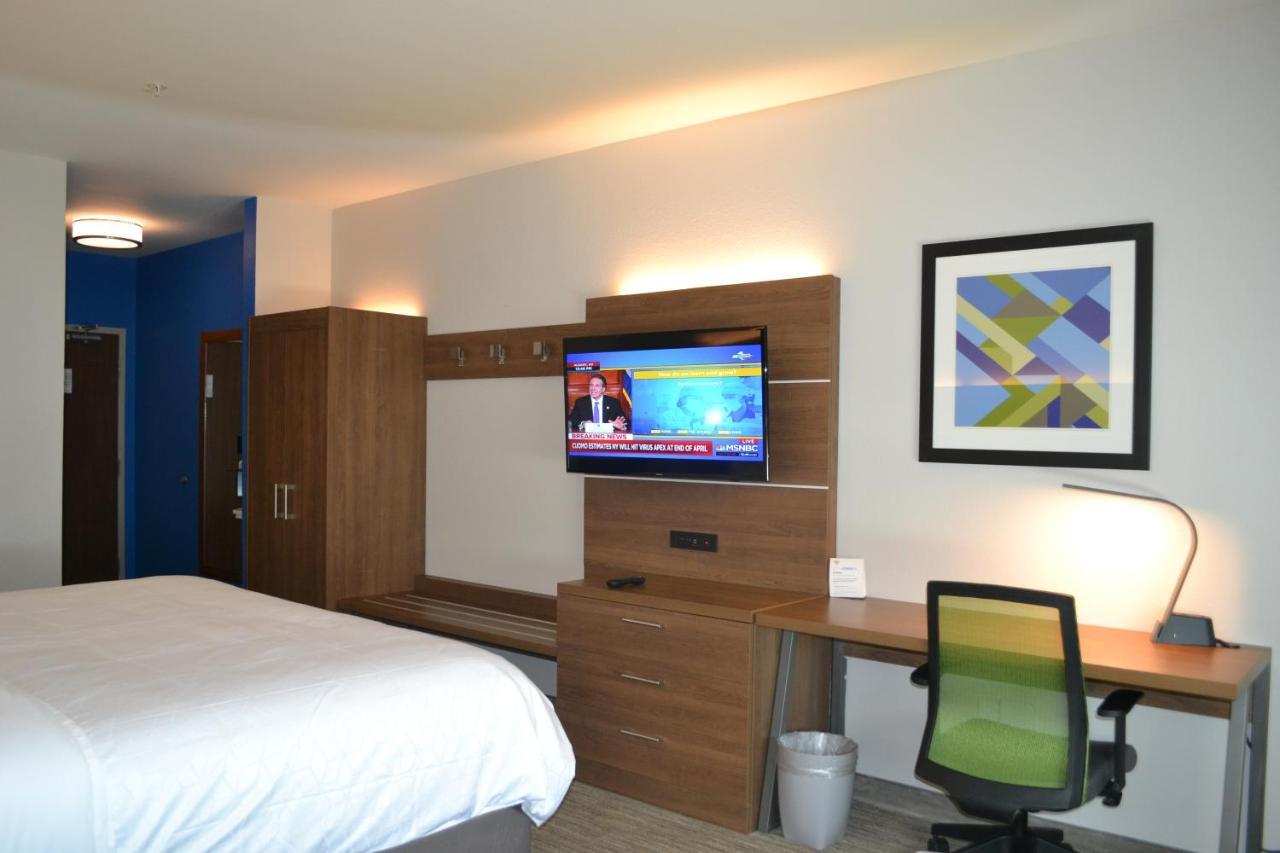 Holiday Inn Express Tallahassee-University Central By Ihg Bagian luar foto